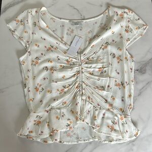 Women’s American Eagle top